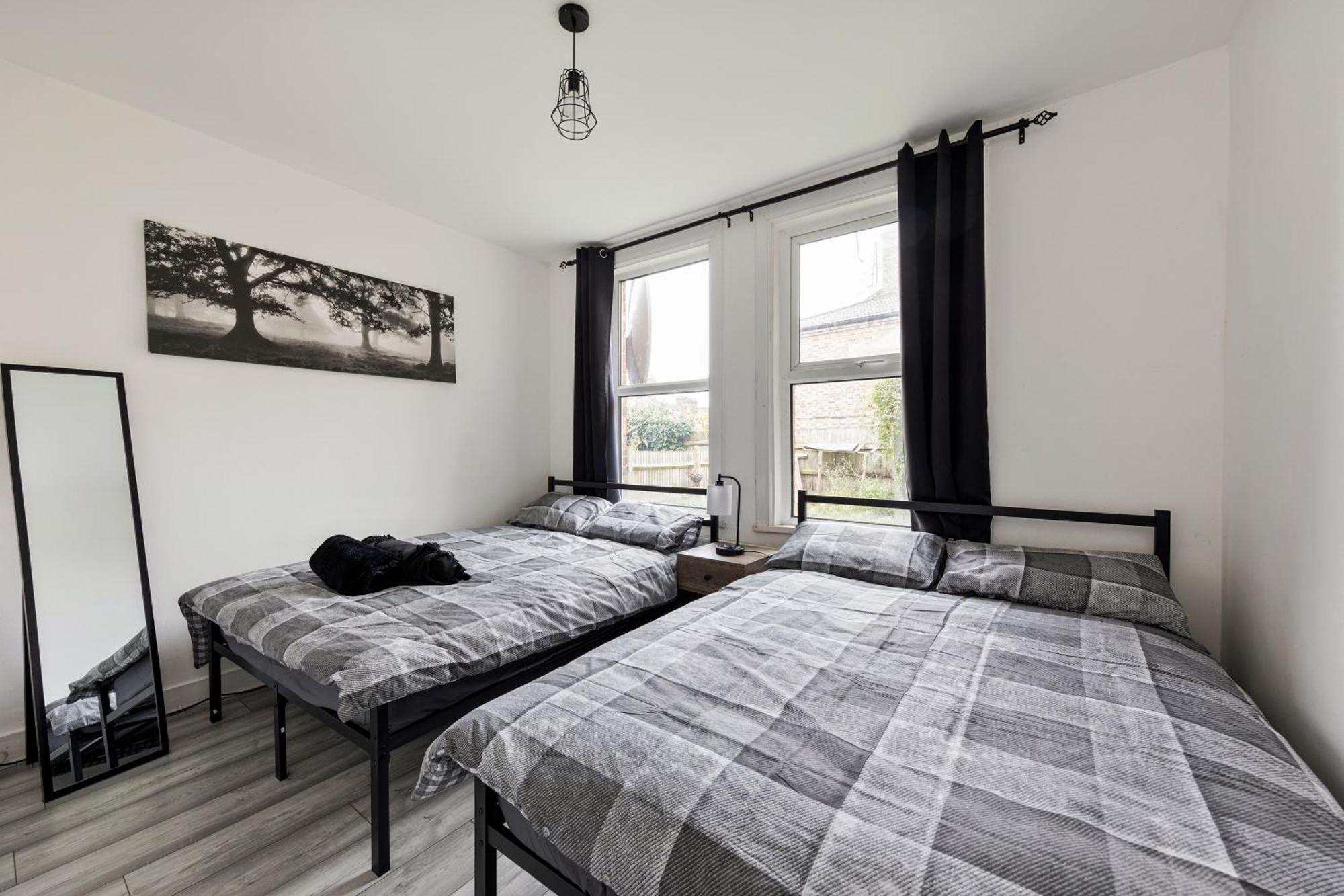 Beautifully Modern 2-Bed Apartment W/Garden Londres Exterior foto